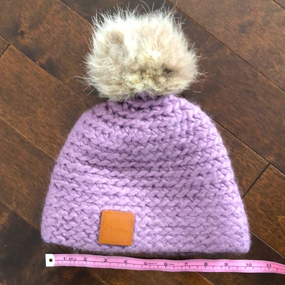 Woolen hat - Picture 2 of 6